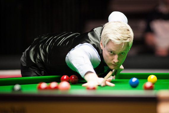 Neil Robertson playing snooker